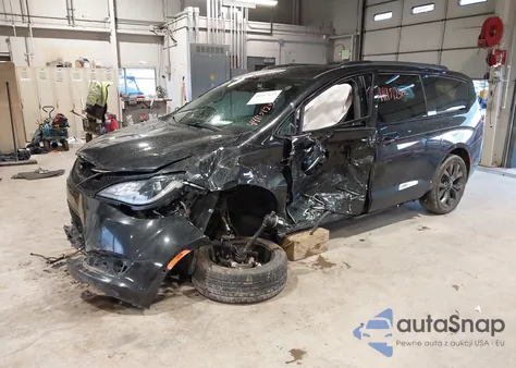 2019 Chrysler Pacifica Limited from USA, damaged, VIN 2C4RC1GG9KR528359